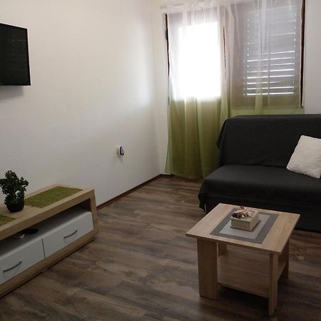 Апартаменты Ulica Zitna Xxvii Br.12 Apartman Ljevar Вир Экстерьер фото